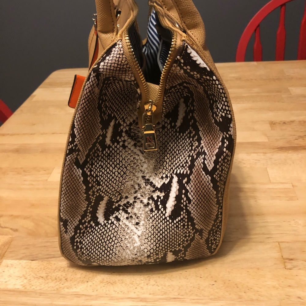 Pocketbook - Picture 3 of 5